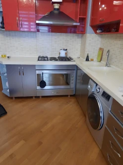 İcarə yeni tikili 3 otaqlı 140 m², Nərimanov r.-14