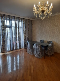 İcarə yeni tikili 3 otaqlı 140 m², Nərimanov r.-3