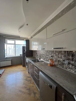 İcarə yeni tikili 3 otaqlı 150 m², Yasamal-7 İcarə yeni tikili 3 otaqlı 150 m², Yasamal-7