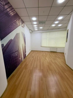 İcarə ofis 1 otaqlı 22.6 m², 28 May m.-3 İcarə ofis 1 otaqlı 22.6 m², 28 May m.-3