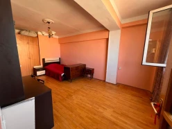 Satılır köhnə tikili 3 otaqlı 85 m²,  Elmlər Akademiyası m.-12