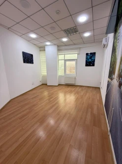 İcarə ofis 1 otaqlı 22 m²,  28 May m.-3