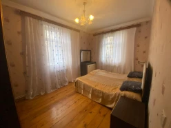 Satılır ev/villa 6 otaqlı 234 m²,  Qara Qarayev m.-11