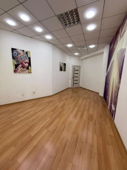 İcarə ofis 1 otaqlı 22.6 m², 28 May m.-8 İcarə ofis 1 otaqlı 22.6 m², 28 May m.-8