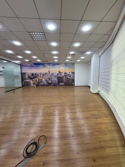 İcarə ofis 2 otaqlı 91.4 m²,  28 May m.-10