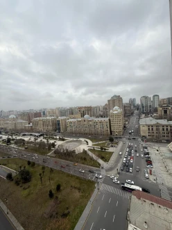 İcarə ofis 1 otaqlı 22 m²,  28 May m.-8