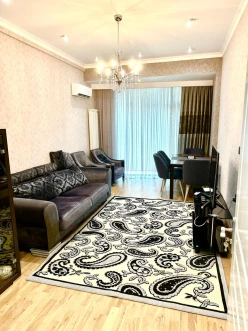 İcarə yeni tikili 3 otaqlı 130 m²,  Səbail-2