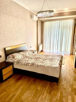 İcarə yeni tikili 3 otaqlı 130 m²,  Səbail-6