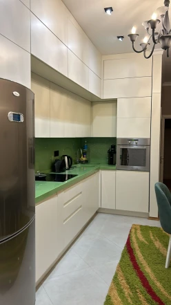 İcarə yeni tikili 3 otaqlı 130 m²,  Səbail-10