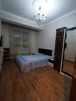 İcarə yeni tikili 1 otaqlı 40 m²,  İnşaatçılar m.-5