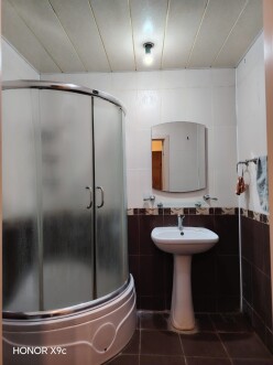 İcarə yeni tikili 2 otaqlı 89 m²,  Həzi Aslanov m.-8