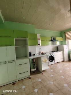İcarə yeni tikili 2 otaqlı 89 m²,  Həzi Aslanov m.-5