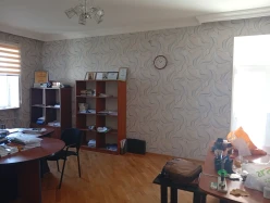 Satılır köhnə tikili 3 otaqlı 127 m²,  İnşaatçılar m.-13
