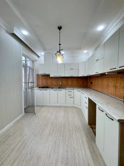 Satılır yeni tikili 3 otaqlı 120 m², Əhmədli m.-17 Satılır yeni tikili 3 otaqlı 120 m², Əhmədli m.-17