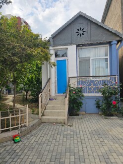 İcarə ev/villa 2 otaqlı 50 m²,  Azadlıq prospekti m.