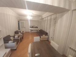 İcarə köhnə tikili 2 otaqlı 65 m², Azadlıq prospekti m.-9