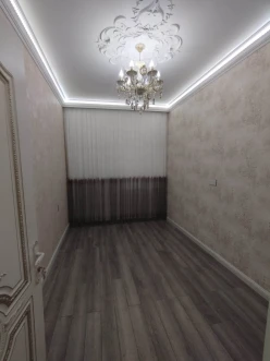 Satılır yeni tikili 3 otaqlı 120 m², İnşaatçılar m.-8