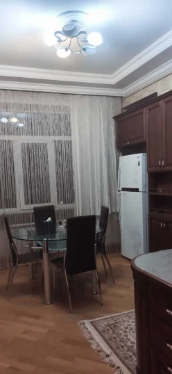 İcarə yeni tikili 3 otaqlı 135 m², Şah İsmayıl Xətai m.-12