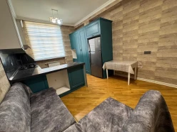 İcarə yeni tikili 2 otaqlı 100 m²,  İnşaatçılar m.-6