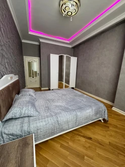 İcarə yeni tikili 2 otaqlı 100 m²,  İnşaatçılar m.-11