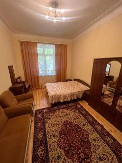 İcarə köhnə tikili 3 otaqlı 60 m²,  Nəriman Nərimanov m.-5