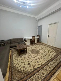 İcarə köhnə tikili 3 otaqlı 60 m²,  Nəriman Nərimanov m.-4