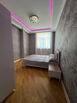 İcarə yeni tikili 2 otaqlı 100 m²,  İnşaatçılar m.-10