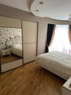 Satılır yeni tikili 3 otaqlı 115 m²,  Bakıxanov-4