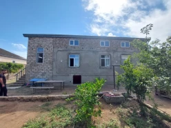 Satılır ev/villa 6 otaqlı 700 m², Binə q.-5