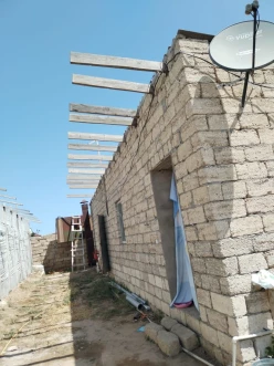 Satılır obyekt 1400 m², Zirə q.-6