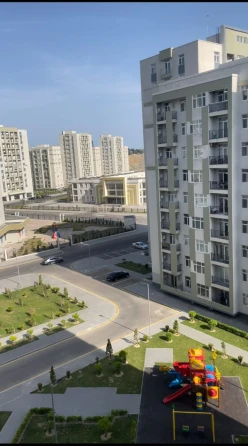 İcarə yeni tikili 3 otaqlı 75 m², İnşaatçılar m.-6