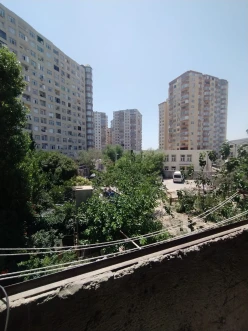 Satılır yeni tikili 2 otaqlı 60 m², İnşaatçılar m.-11