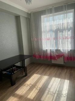 İcarə yeni tikili 3 otaqlı 85 m²,  İnşaatçılar m.-4