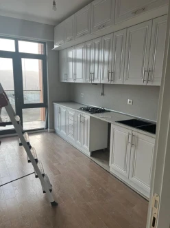 Satılır yeni tikili 3 otaqlı 120 m²,  İnşaatçılar m.-7