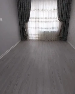 Satılır köhnə tikili 2 otaqlı 60 m², Azadlıq prospekti m.-4