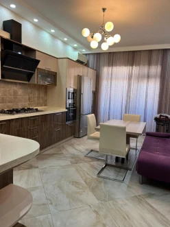 Satılır yeni tikili 3 otaqlı 155 m²,  Gənclik m.-3