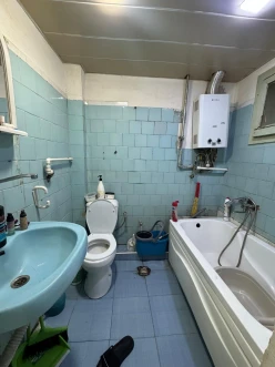 Satılır köhnə tikili 1 otaqlı 40 m²,  İnşaatçılar m.-8