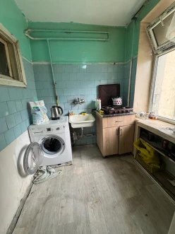 Satılır köhnə tikili 1 otaqlı 40 m²,  İnşaatçılar m.-7