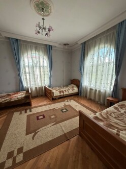 İcarə obyekt 300 m²,  Qəbələ-6