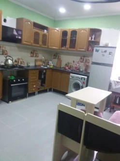 Satılır köhnə tikili 4 otaqlı 102 m², İçəri Şəhər m.-7