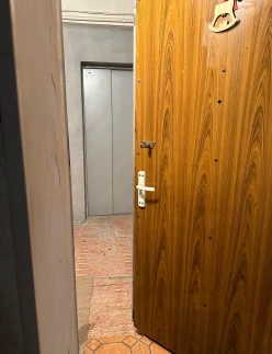 Satılır köhnə tikili 2 otaqlı 40 m², Nəriman Nərimanov m.-5