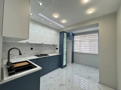 Satılır köhnə tikili 4 otaqlı 110 m²,  Həzi Aslanov m.-4