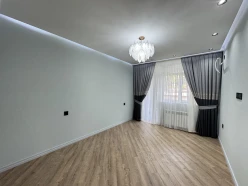 Satılır köhnə tikili 4 otaqlı 110 m²,  Həzi Aslanov m.-8
