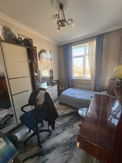 Satılır köhnə tikili 3 otaqlı 78 m²,  İnşaatçılar m.-6