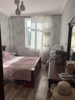 Satılır köhnə tikili 3 otaqlı 78 m²,  İnşaatçılar m.-4