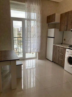 Satılır yeni tikili 3 otaqlı 84 m², İnşaatçılar m.-3