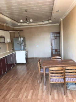 Satılır yeni tikili 3 otaqlı 130 m², Yasamal r.-5