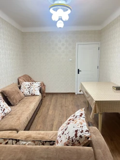 Satılır köhnə tikili 4 otaqlı 105 m², Xırdalan