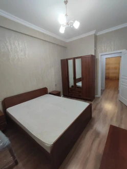 Satılır yeni tikili 3 otaqlı 85 m², İnşaatçılar m.-2