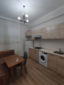 Satılır yeni tikili 3 otaqlı 85 m², İnşaatçılar m.-10